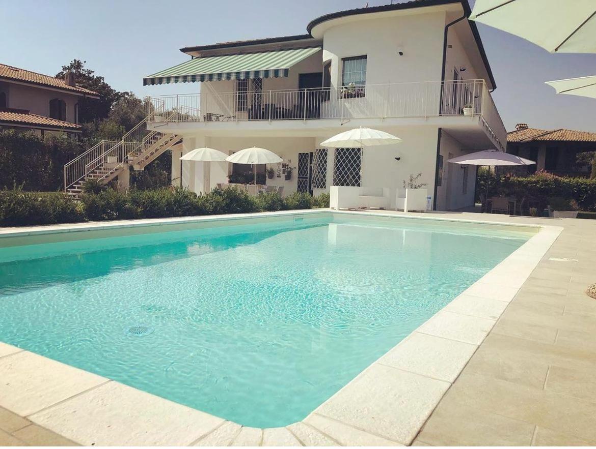 Bed And Breakfast Da Beatrice Sirmione Exteriör bild
