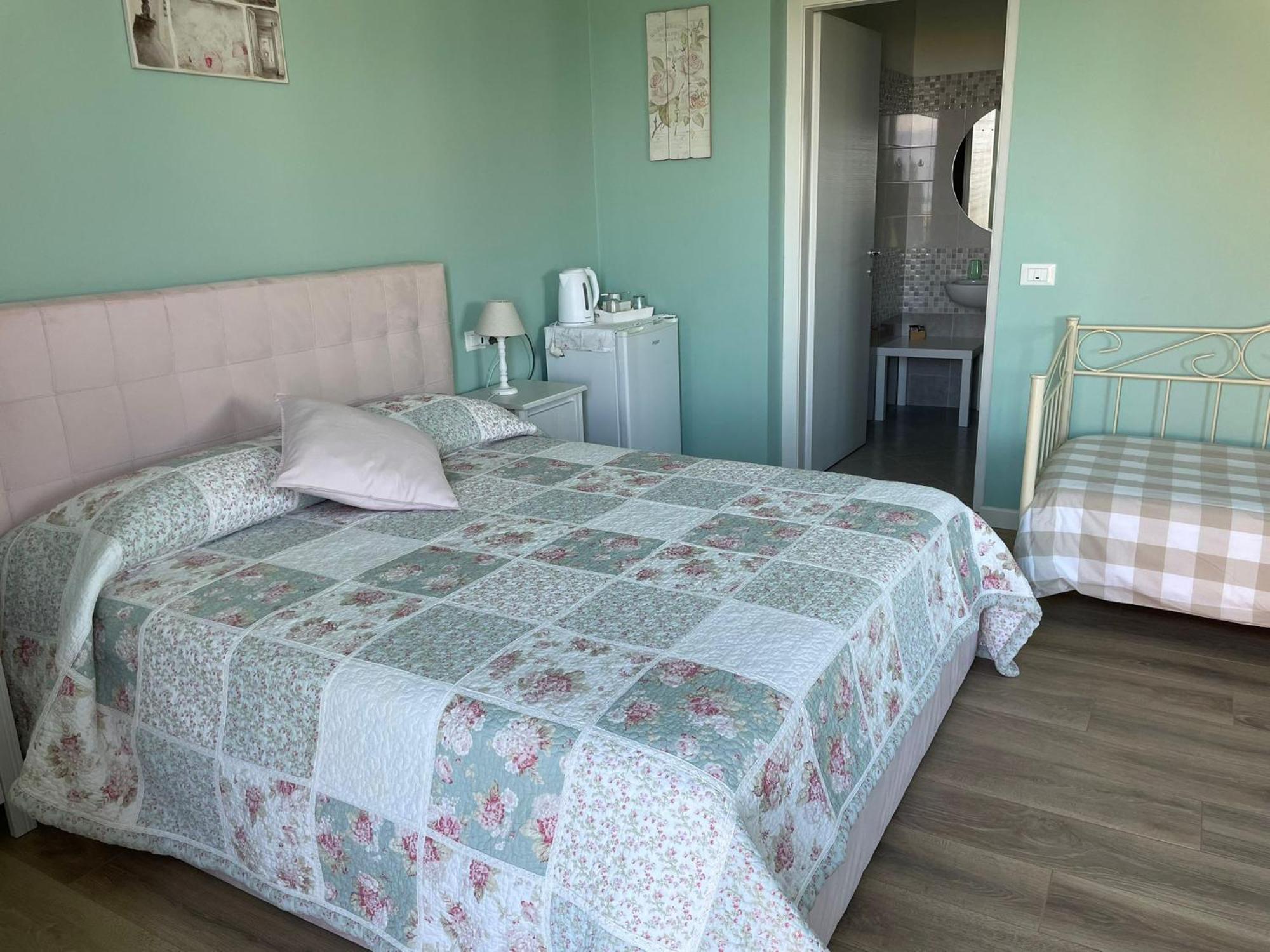 Bed And Breakfast Da Beatrice Sirmione Exteriör bild