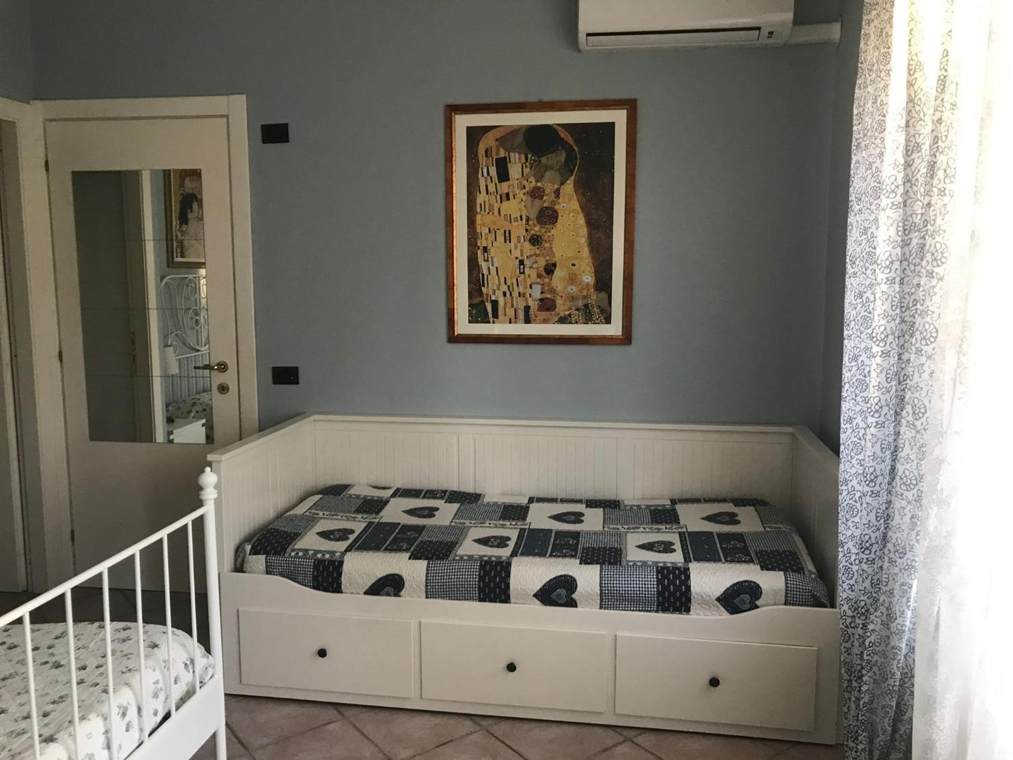 Bed And Breakfast Da Beatrice Sirmione Exteriör bild