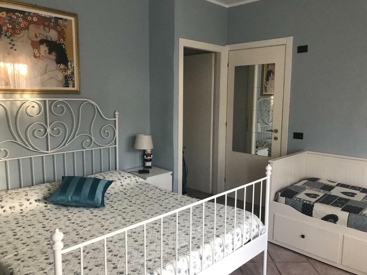 Bed And Breakfast Da Beatrice Sirmione Exteriör bild
